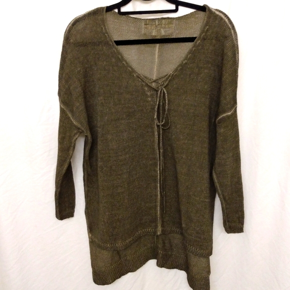 Grizas Tops - Grizas Washed 100% Linen Top